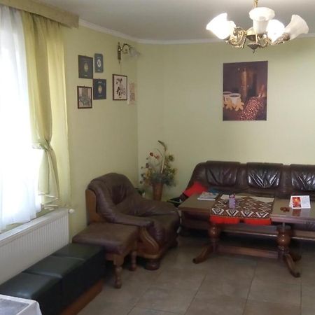 Coffee Hostel Lviv Exterior photo